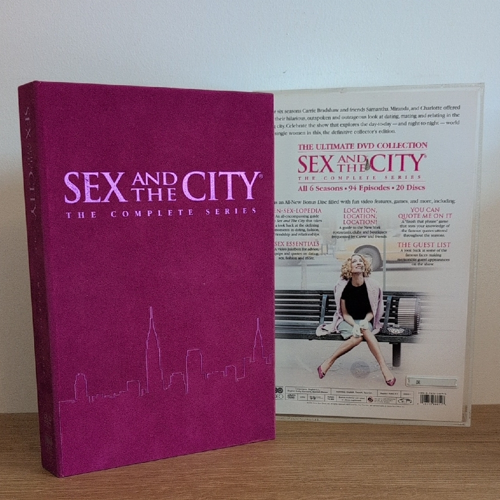 Sex and the City: The Complete Series - Pink Box Set
